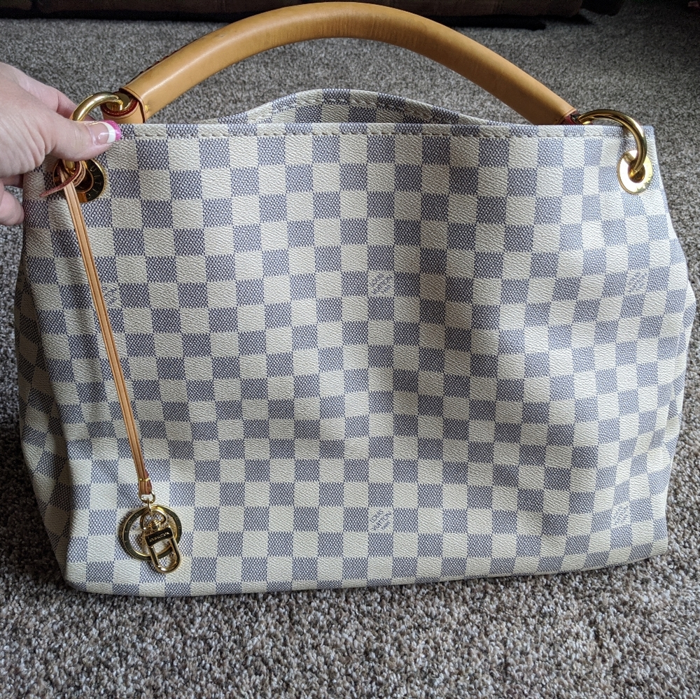 LOUIS VUITTON Damier Azur Artsy GM